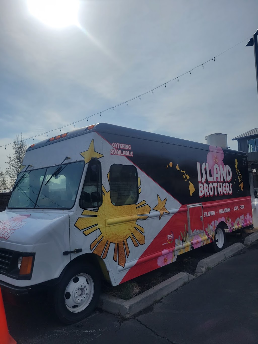 Island Brothers Food Truck | restaurant | 63063 Layton Ave, Bend, OR 97701, USA | 5416781529 OR +1 541-678-1529