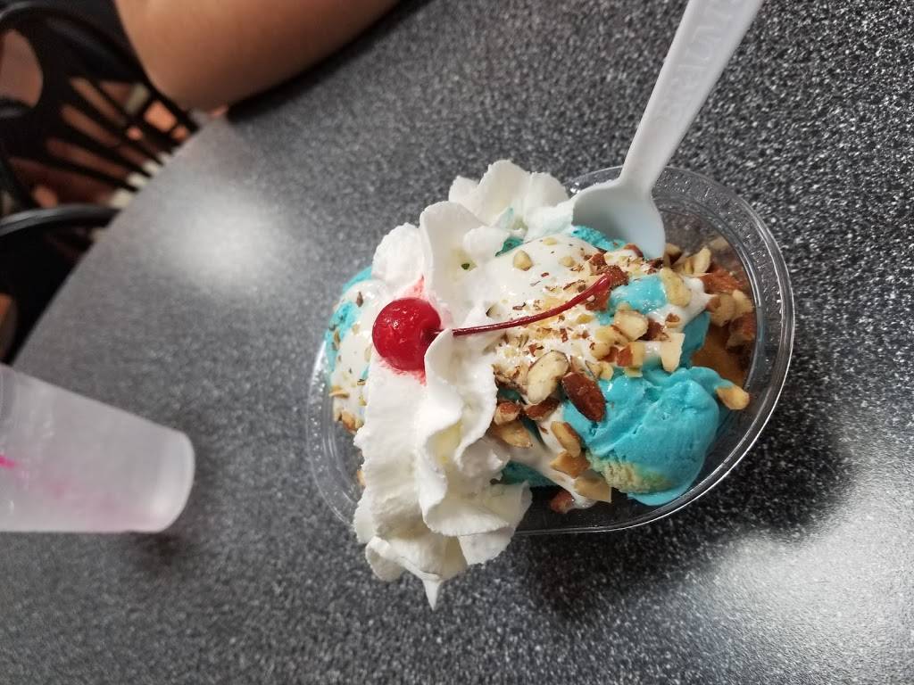 Braums Ice Cream & Burger Restaurant | restaurant | 4374 W Sunset Ave, Springdale, AR 72762, USA | 4797510305 OR +1 479-751-0305