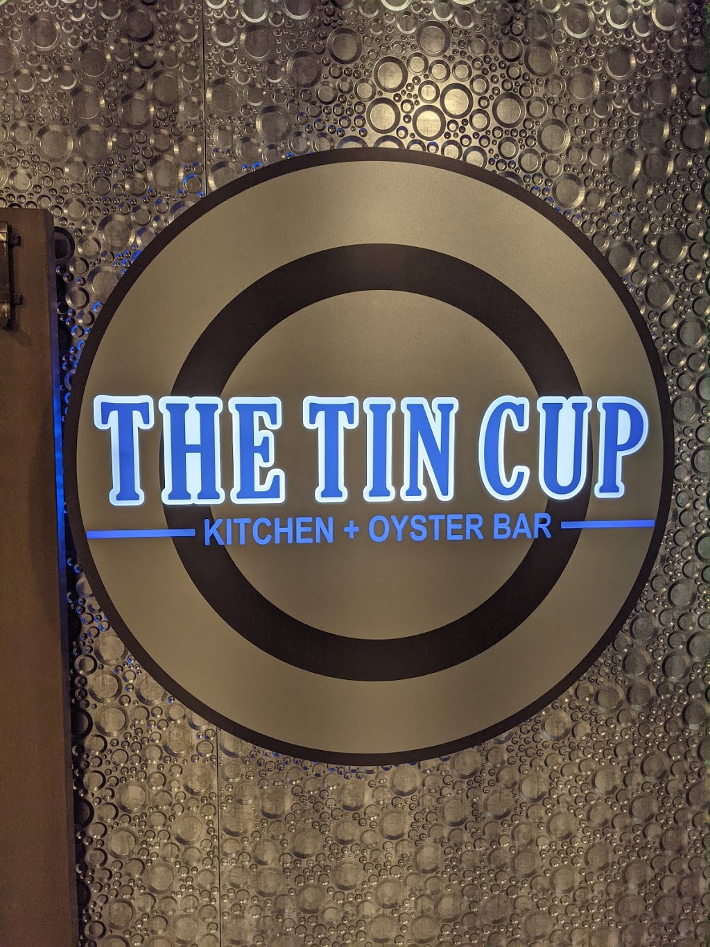 Tin Cup Kitchen + Oyster Bar | restaurant | 2800 Shore Dr, Virginia Beach, VA 23451, USA | 7577772800 OR +1 757-777-2800