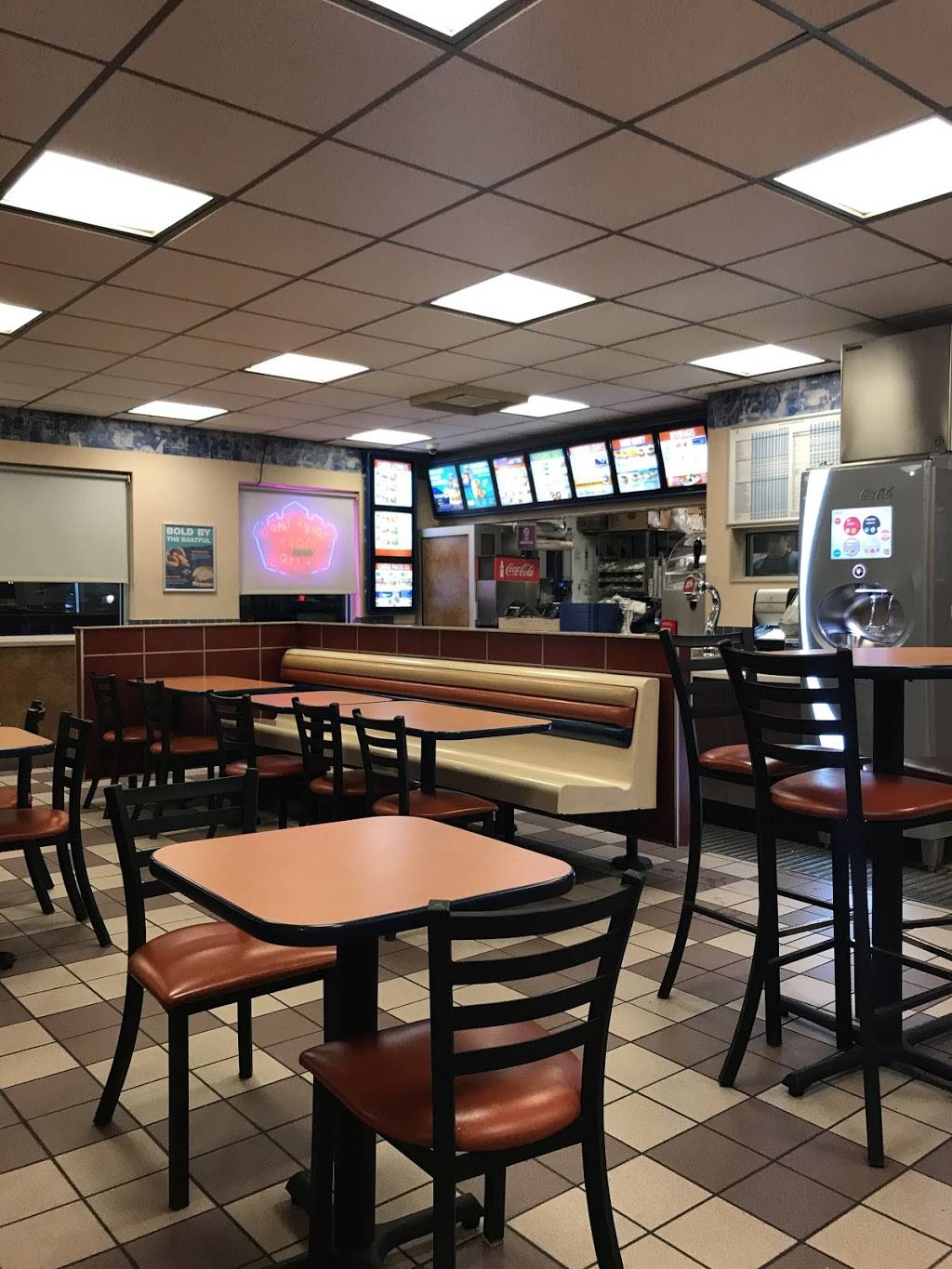 White Castle | restaurant | 5520 National Turnpike, Louisville, KY 40214, USA | 5023618414 OR +1 502-361-8414