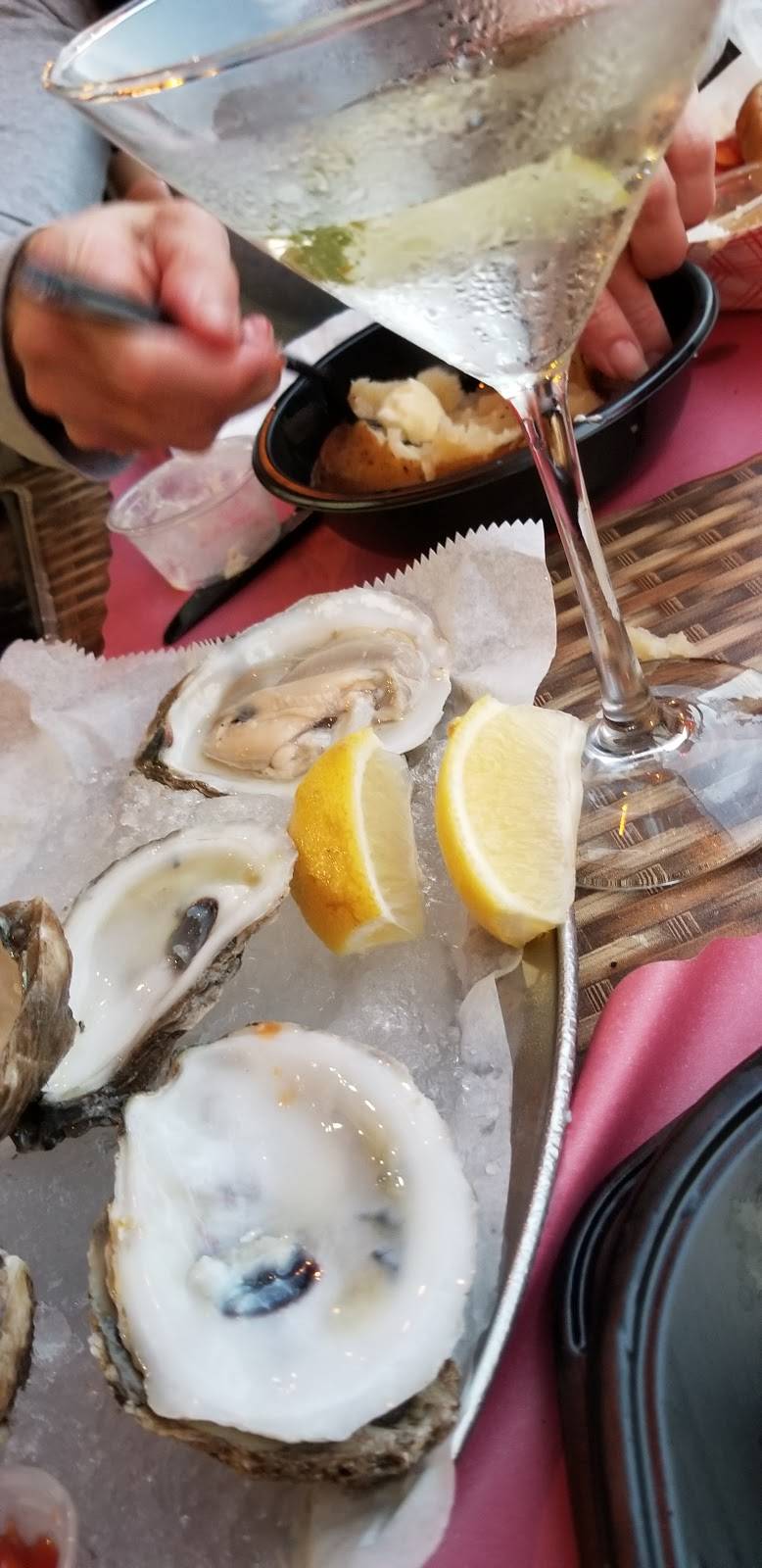 Kingstons Clam Bar | restaurant | 130 Atlantic Ave, West Sayville, NY 11796, USA | 6315890888 OR +1 631-589-0888
