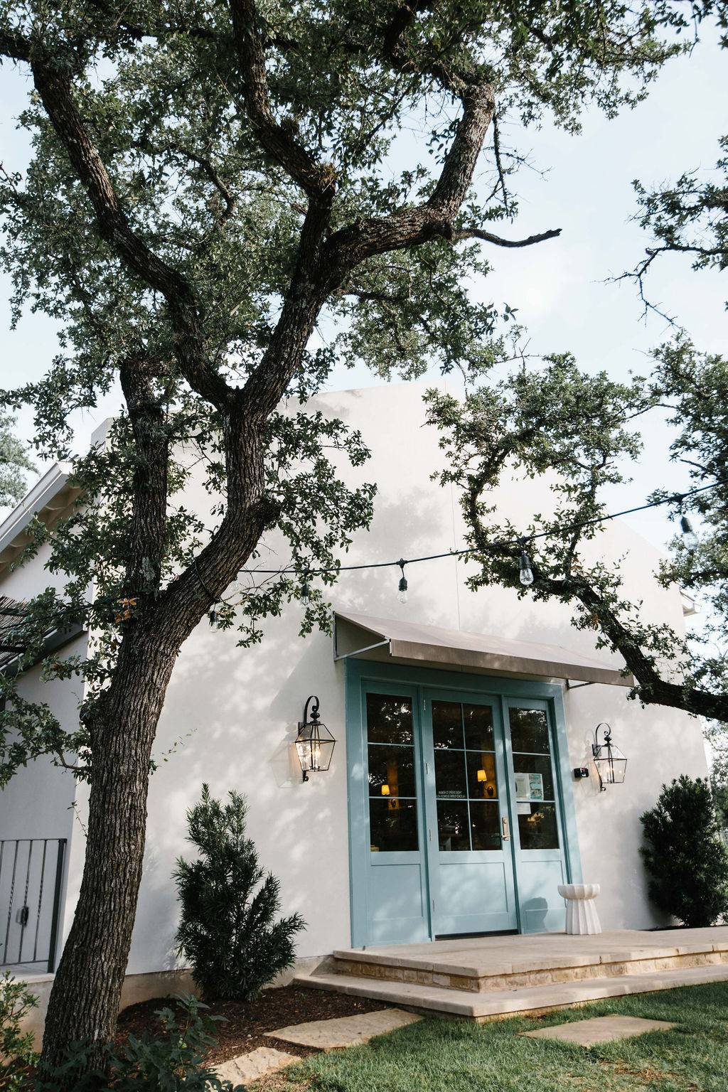 The Wayback | restaurant | 9601 Bee Caves Rd, Austin, TX 78733, USA | 5125209590 OR +1 512-520-9590