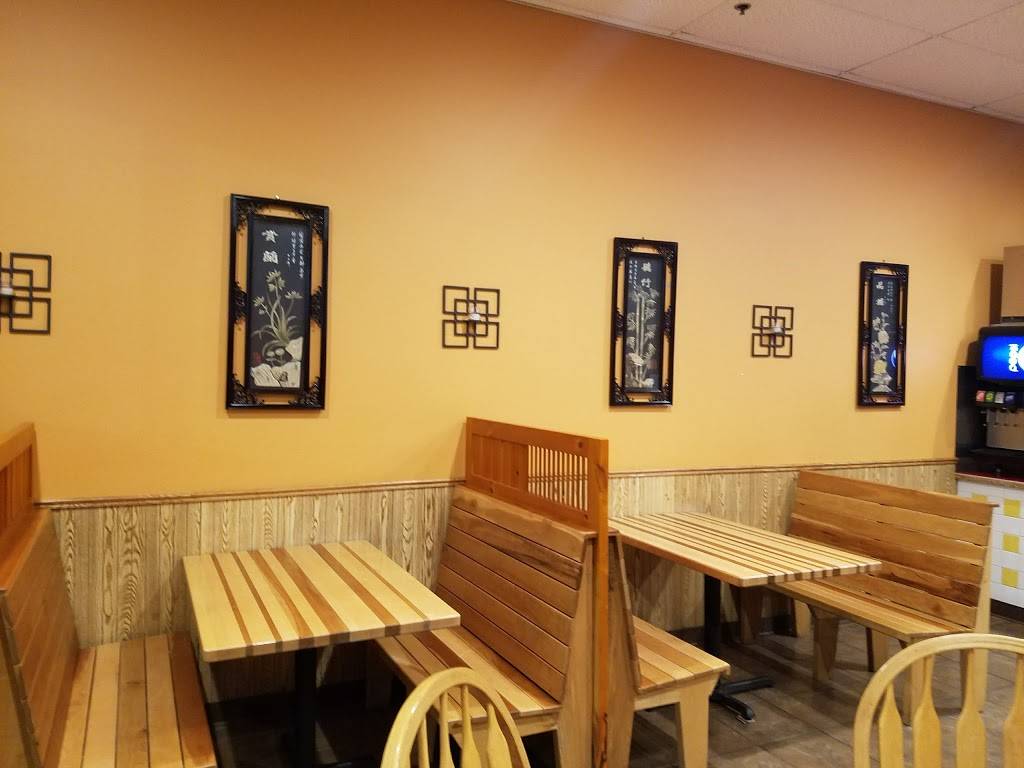 Asian Express | restaurant | 2800 New Pinery Rd #5, Portage, WI 53901, USA | 6087420001 OR +1 608-742-0001