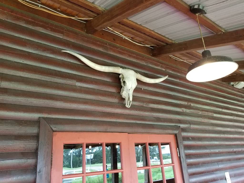 Crossroads Seafood and Steakhouse | restaurant | 106 State Rd 60 East, Plant City, FL 33567, USA | 8137565699 OR +1 813-756-5699