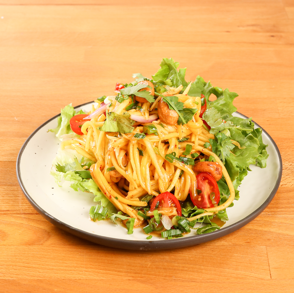 Tee’ Thai Flavors | restaurant | 357 Broadway, Bethpage, NY 11714, USA | 5165131868 OR +1 516-513-1868