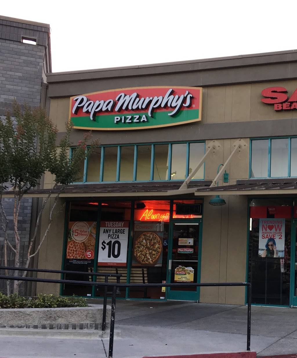 Papa Murphys Take N Bake Pizza | meal takeaway | 1281 Sanguinetti Rd, Sonora, CA 95370, USA | 2095881818 OR +1 209-588-1818