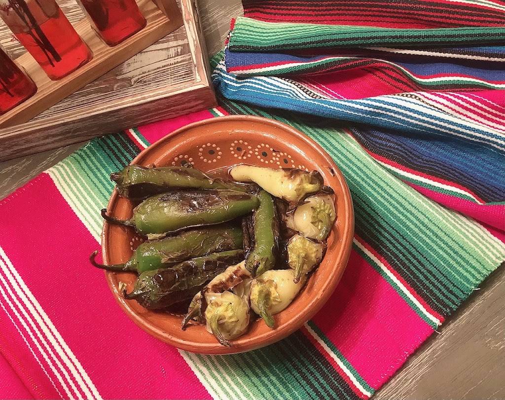 Flautonas El Cachanilla | restaurant | 4657 White Ln, Bakersfield, CA 93309, USA | 6613038666 OR +1 661-303-8666