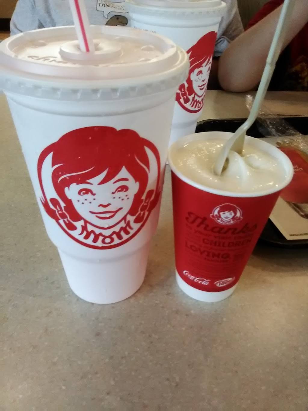 Wendys | restaurant | 1701 Gunter Ave, Guntersville, AL 35976, USA | 2565827972 OR +1 256-582-7972
