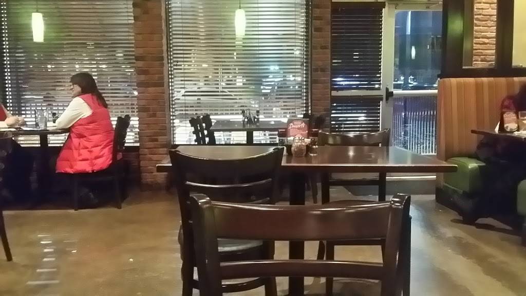 Oliveto Italian Bistro | restaurant | 3709 Troup Hwy, Tyler, TX 75703, USA | 9035812678 OR +1 903-581-2678