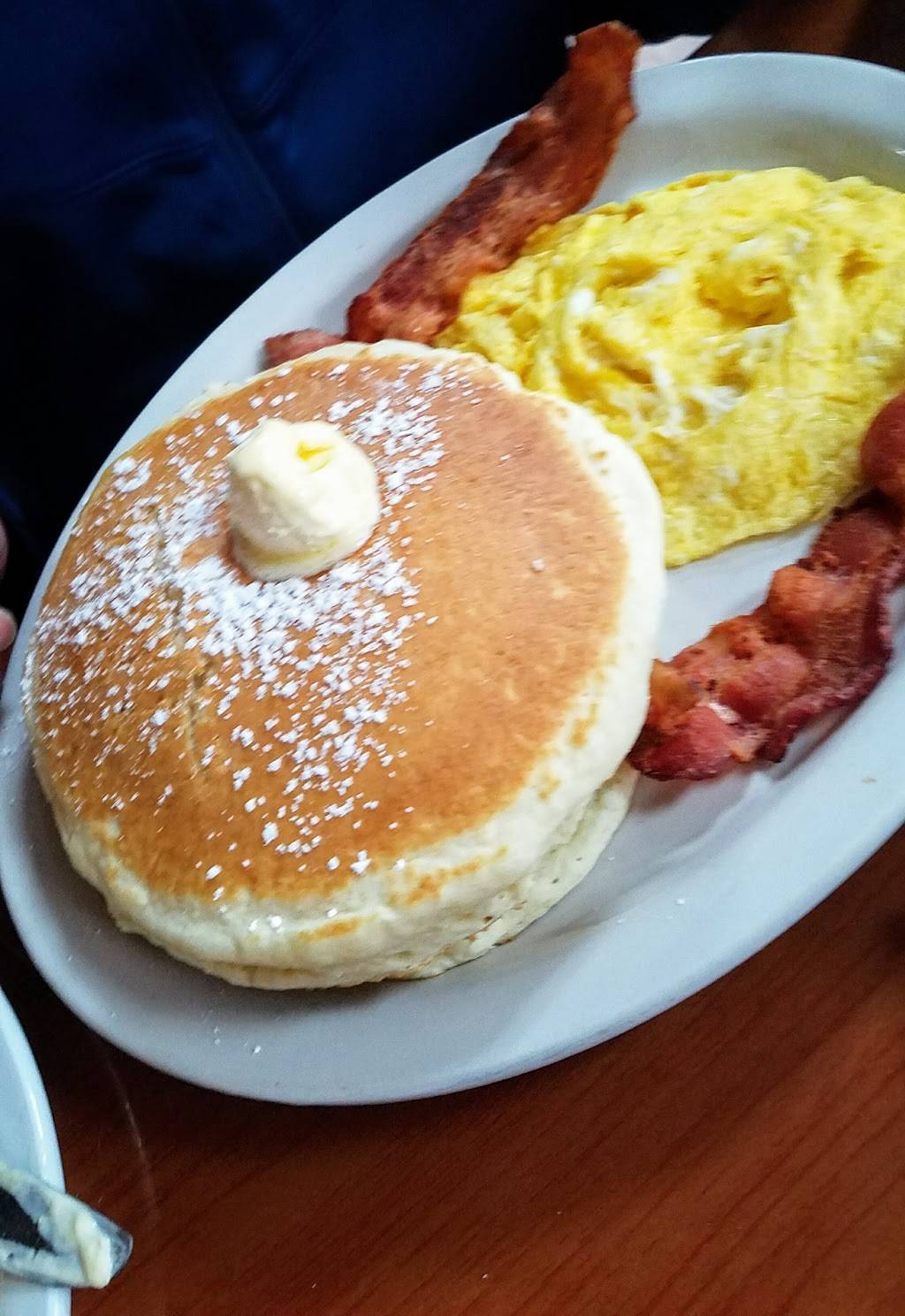 Flap-Jacks Pancake House | restaurant | 5035 W 71St H, Indianapolis, IN 46268, USA | 3173288505 OR +1 317-328-8505