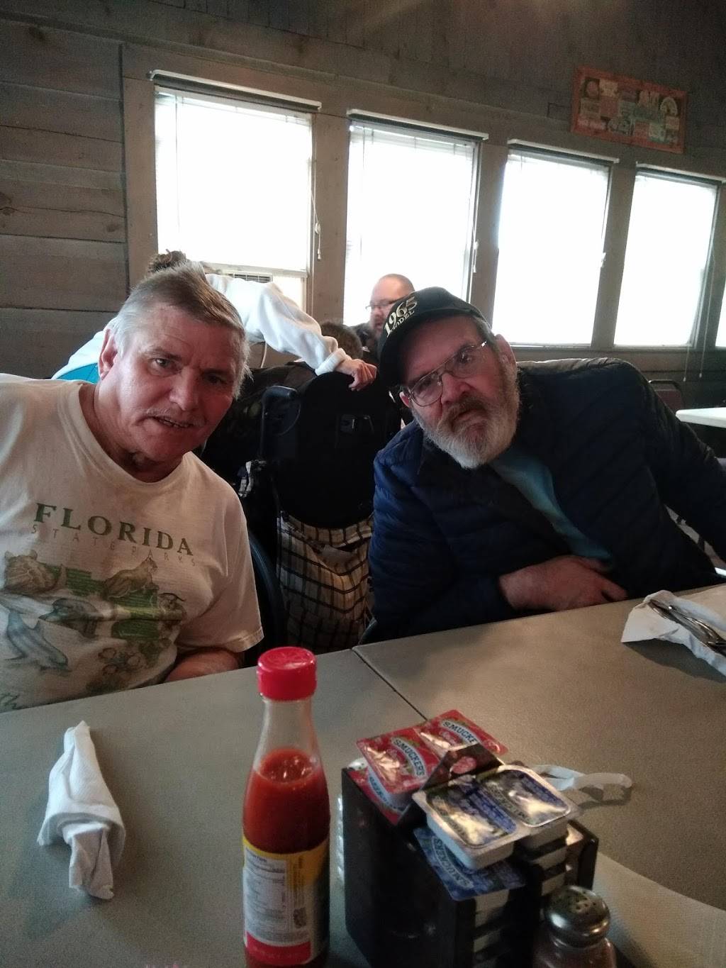 Harvest Family Restaurant | restaurant | 3124 W Andrew Johnson Hwy, Greeneville, TN 37743, USA | 4237988001 OR +1 423-798-8001