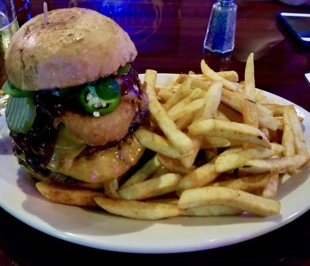 JJs Bar & Grill | restaurant | 7955 Webster St, Highland, CA 92346, USA | 9093514400 OR +1 909-351-4400