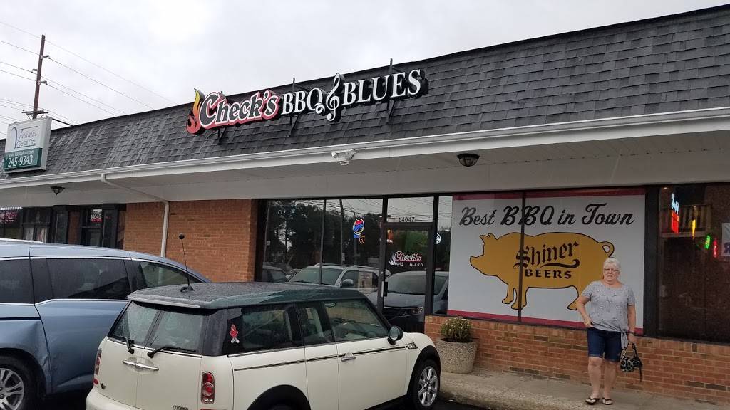 Checks BBQ & Blues | restaurant | 14049 Shelbyville Rd, Louisville, KY 40245, USA | 5022446868 OR +1 502-244-6868