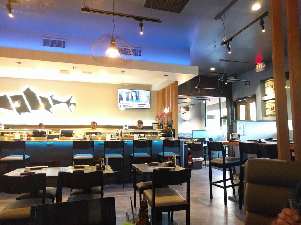 Sushiholic | restaurant | 3957 E Camelback Rd, Phoenix, AZ 85018, USA | 6029562354 OR +1 602-956-2354