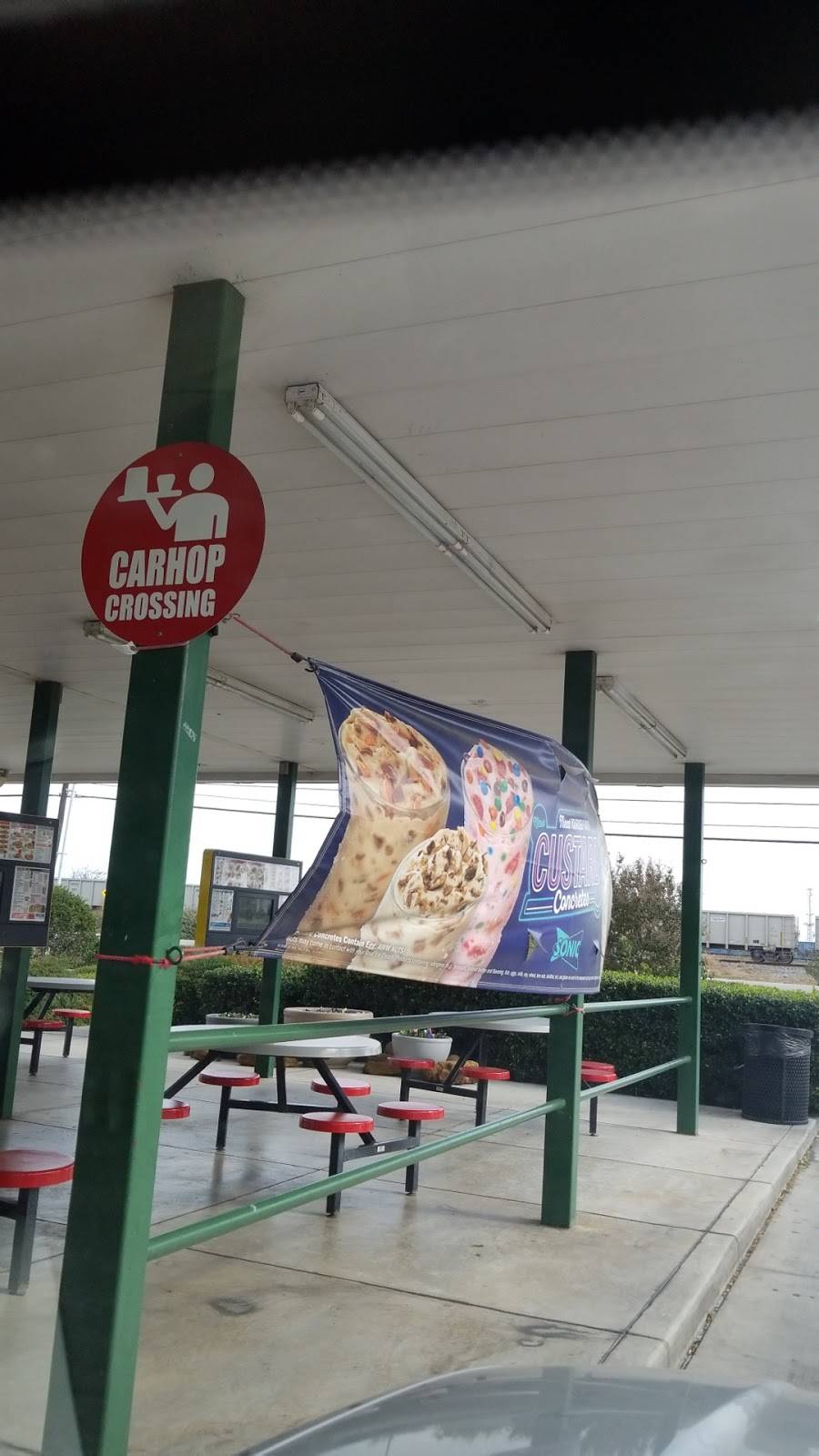 Sonic Drive-In | restaurant | 1145 N Saginaw Blvd, Saginaw, TX 76179, USA | 8172322752 OR +1 817-232-2752