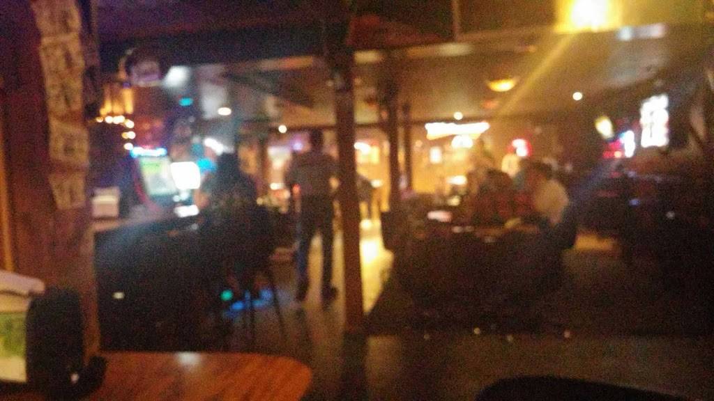 Robs Restaurant & Lounge | restaurant | 5308 Dayton Blvd, Chattanooga, TN 37415, USA | 4238756164 OR +1 423-875-6164