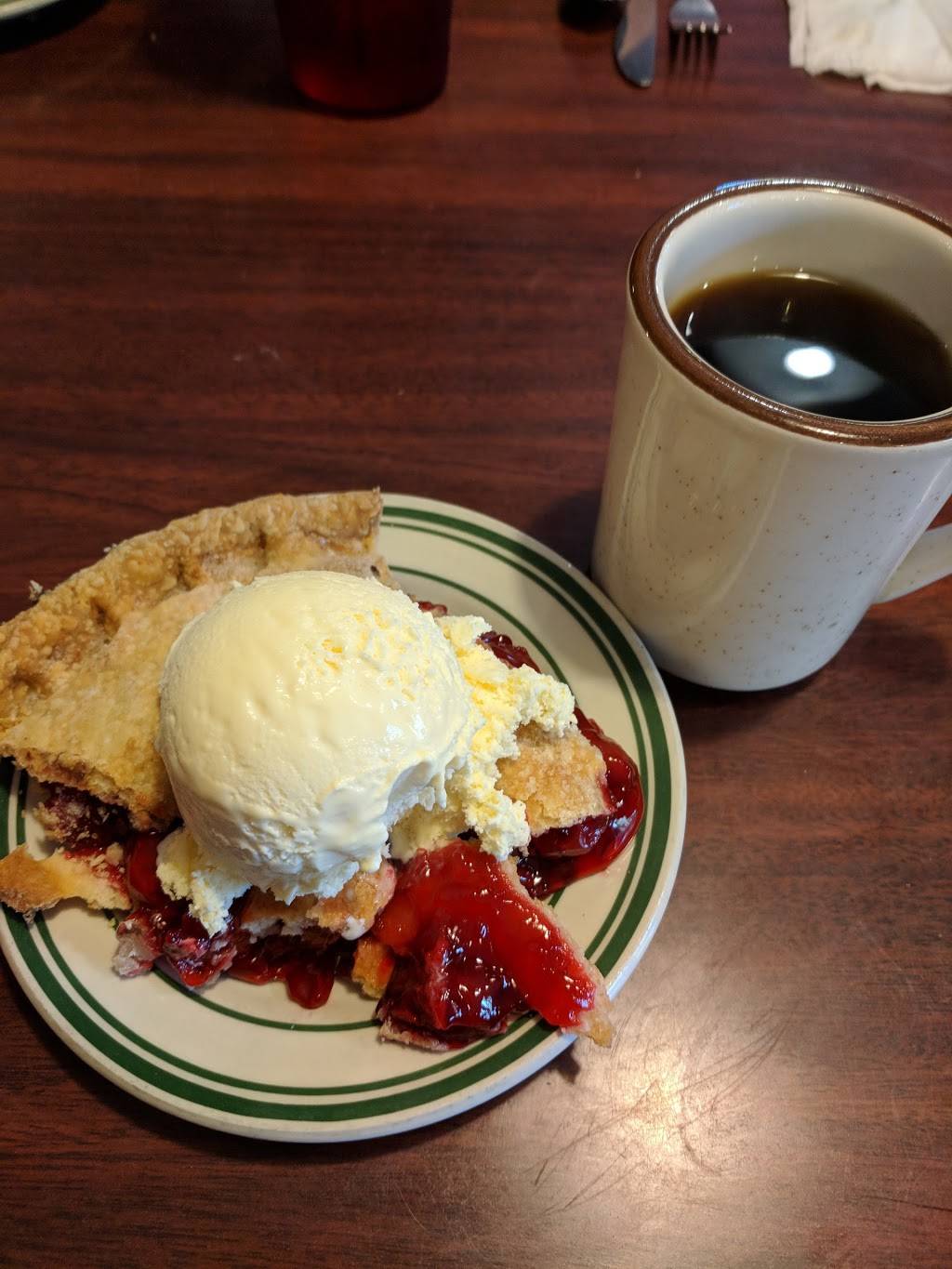 Russells Sunrise Cafe | restaurant | 185 Cohasset Rd, Chico, CA 95926, USA | 5303435543 OR +1 530-343-5543