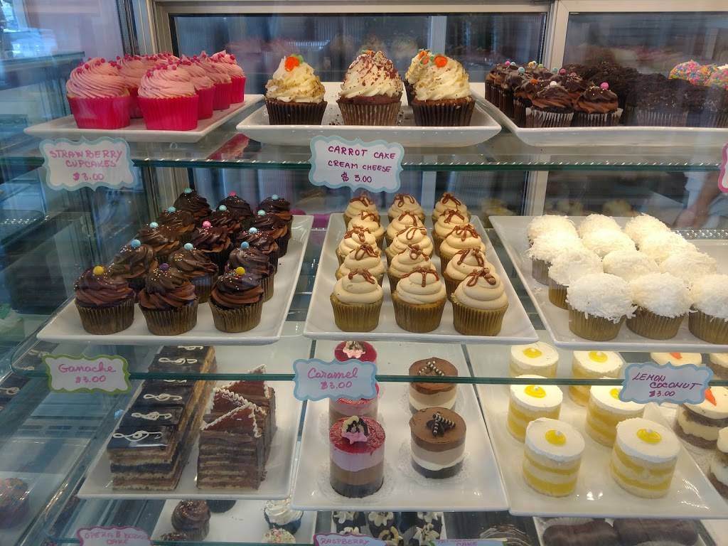 Alinas Patisserie | restaurant | 2480 Black Rock Turnpike, Fairfield, CT 06825, USA | 2035761455 OR +1 203-576-1455