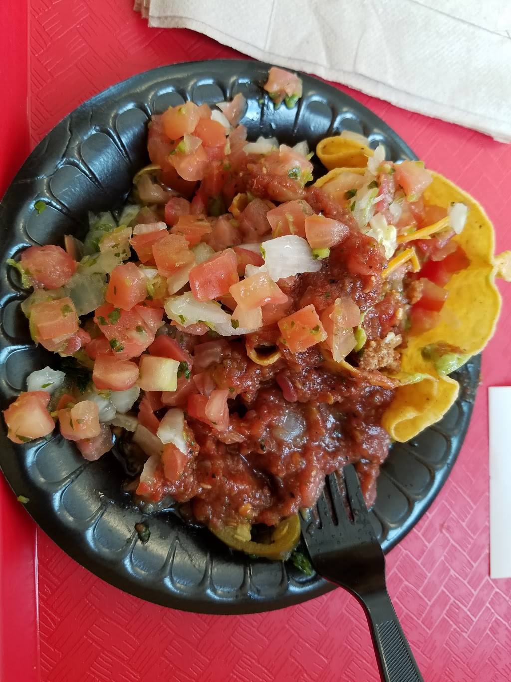 Taco Bueno | restaurant | 272 E Joyce Blvd, Fayetteville, AR 72703, USA | 4794427724 OR +1 479-442-7724