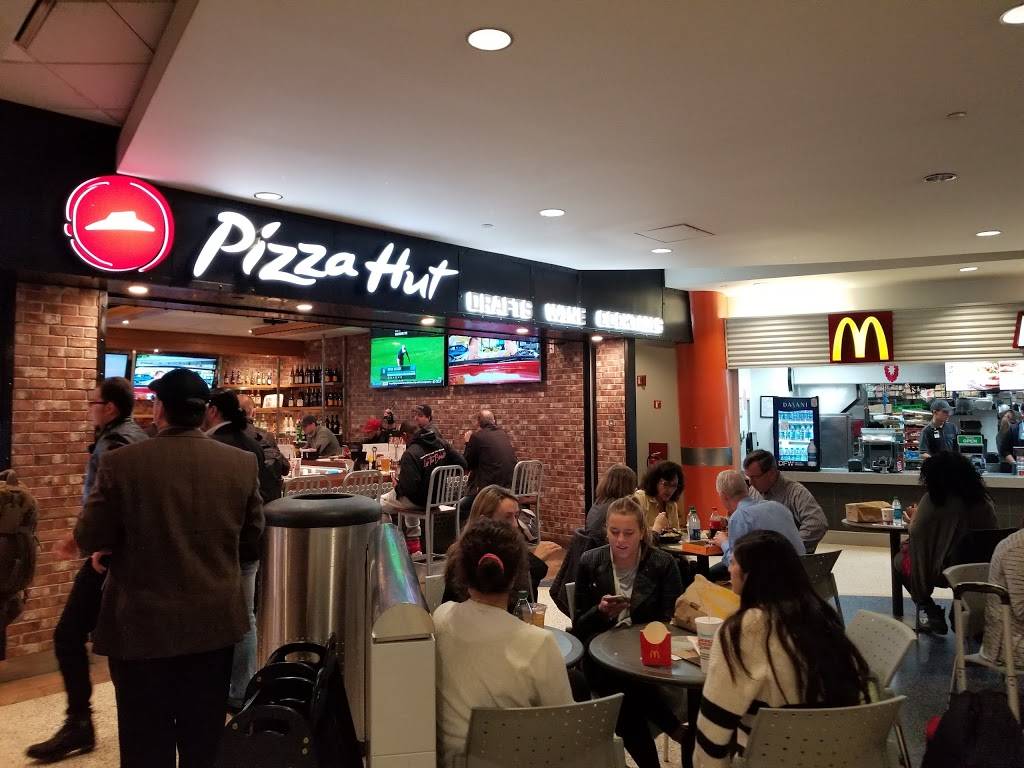Pizza Hut | restaurant | Terminal C, 2330 N International Pkwy, Dallas, TX 75261, USA | 8009488488 OR +1 800-948-8488