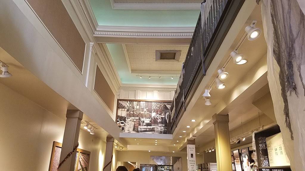 Starbucks | cafe | 239 King St, Charleston, SC 29401, USA | 8438058007 OR +1 843-805-8007