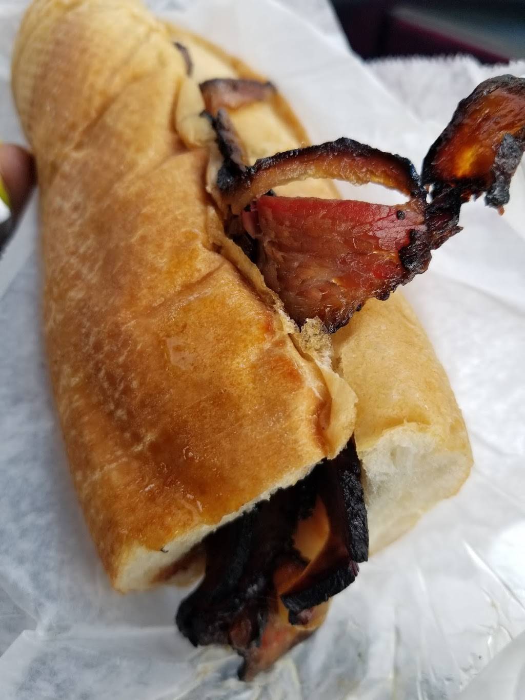 Mikes Chuckwagon | meal takeaway | 94 Green River Rd, Zirconia, NC 28790, USA | 8286982333 OR +1 828-698-2333