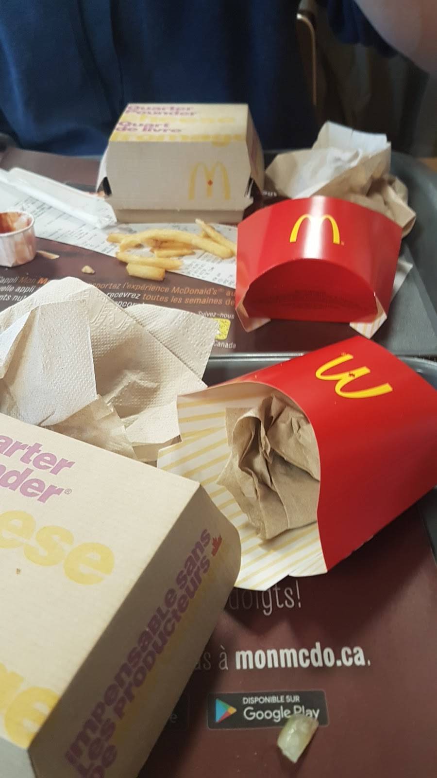 McDonalds | cafe | 401 Boulevard Curé-Labelle, Rosemère, QC J7A 3T2, Canada | 4509796633 OR +1 450-979-6633