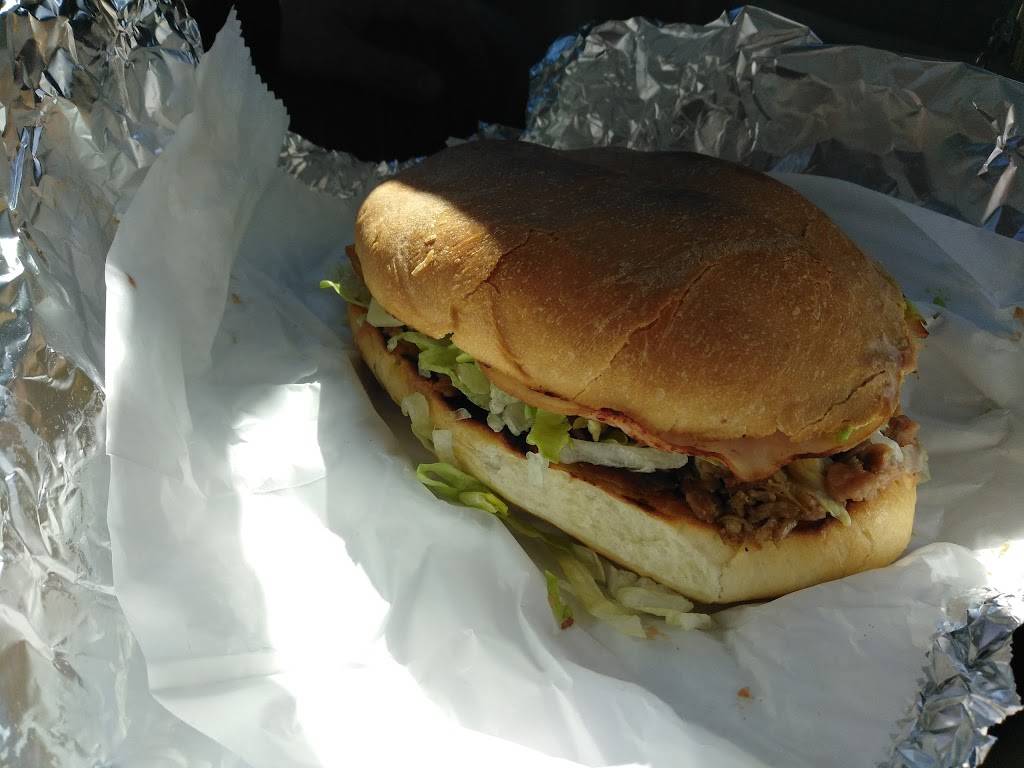 Tarahumara Mexican | restaurant | 3212 Merriam Ln, Kansas City, KS 66106, USA | 9133874120 OR +1 913-387-4120