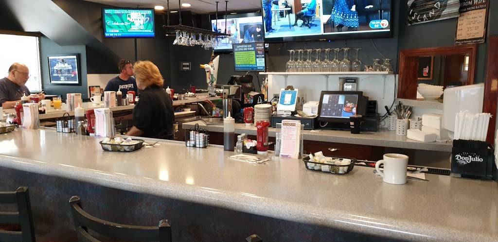 Stelios Family Restaurant | restaurant | 293 Boston Rd, North Billerica, MA 01862, USA | 9785285778 OR +1 978-528-5778