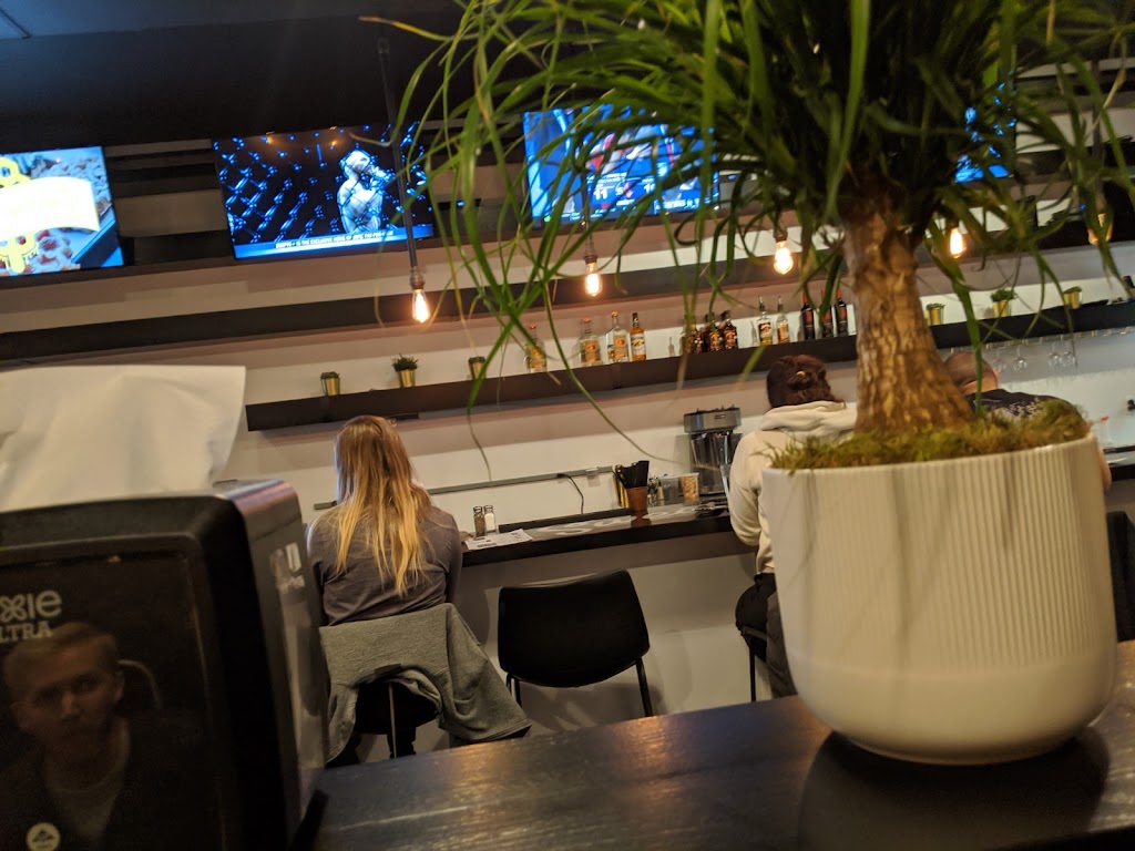 Sweet Combforts | restaurant | 4117 Pennsylvania Ave, Kansas City, MO 64111, USA | 8165694313 OR +1 816-569-4313