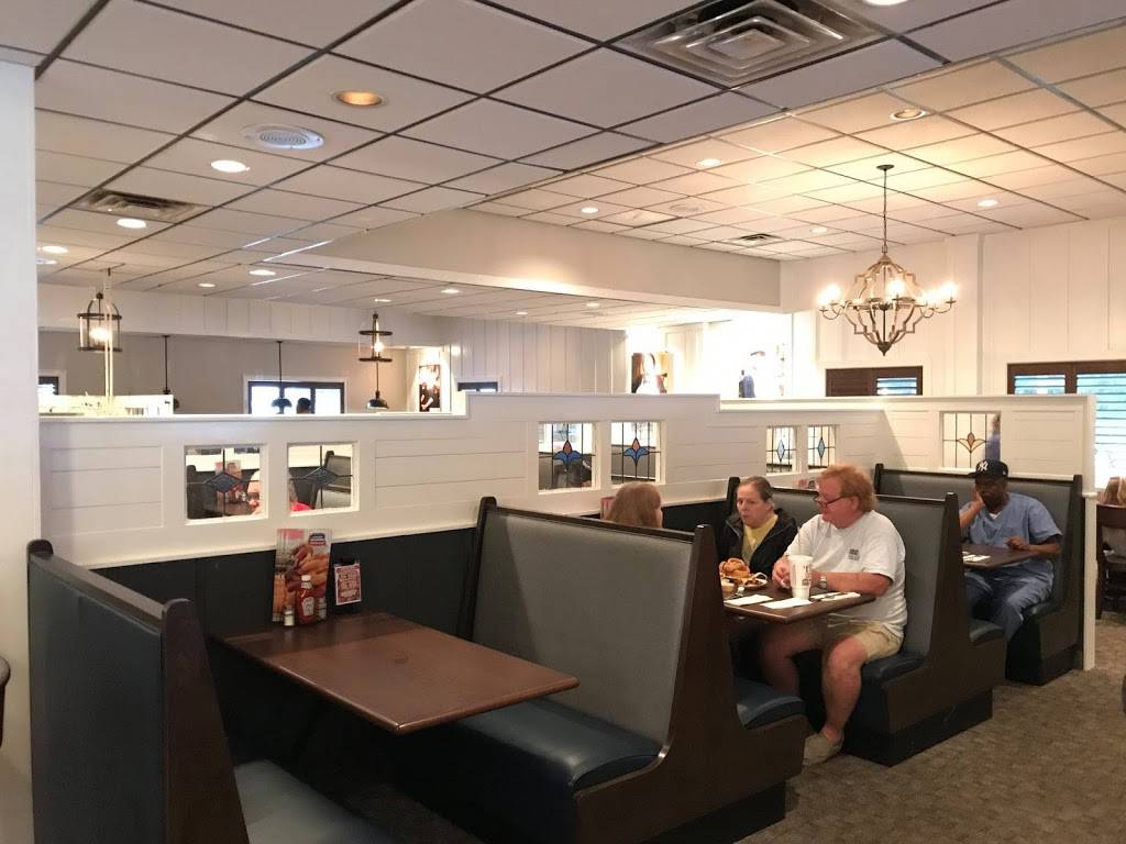 Carey Hilliards | restaurant | 3316 Skidaway Rd, Savannah, GA 31404, USA | 9123547240 OR +1 912-354-7240