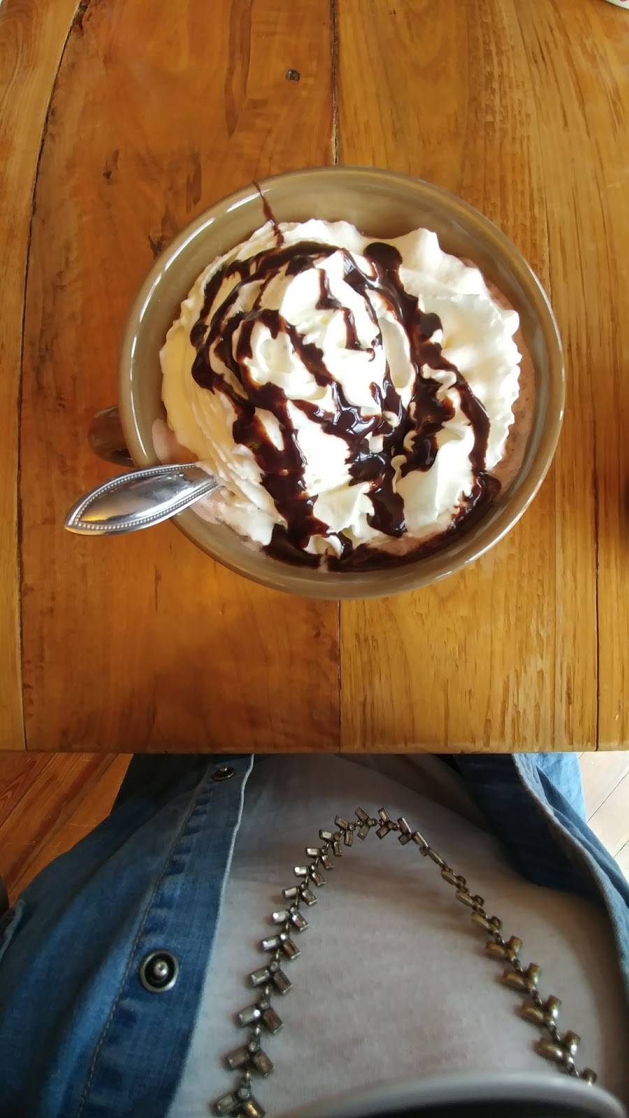 Black Bear Tavern | restaurant | 10 E Market St, Black Mountain, NC 28711, USA | 8283578470 OR +1 828-357-8470