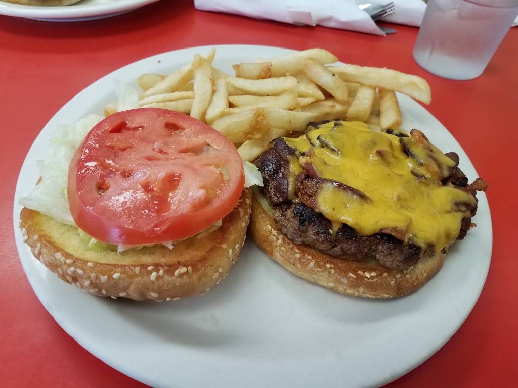 Brickyard Cafe | restaurant | 561 Rural Route 2, West Farmington, ME 04992, USA | 2077790708 OR +1 207-779-0708