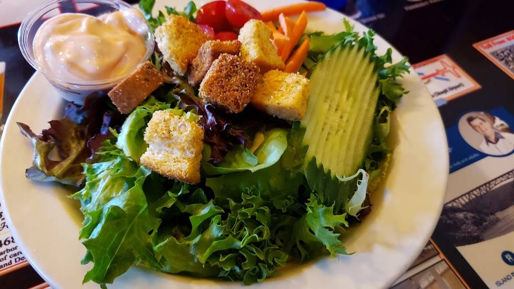 Flyers Restaurant and Brewery | restaurant | 32295 WA-20, Oak Harbor, WA 98277, USA | 3606755858 OR +1 360-675-5858