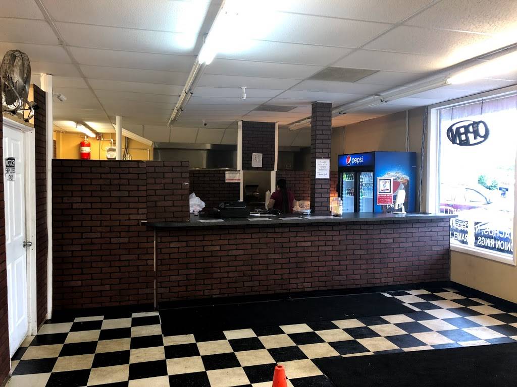 Riverview grill | restaurant | 806 Riverview Dr, Kalamazoo, MI 49048, USA | 2694432100 OR +1 269-443-2100