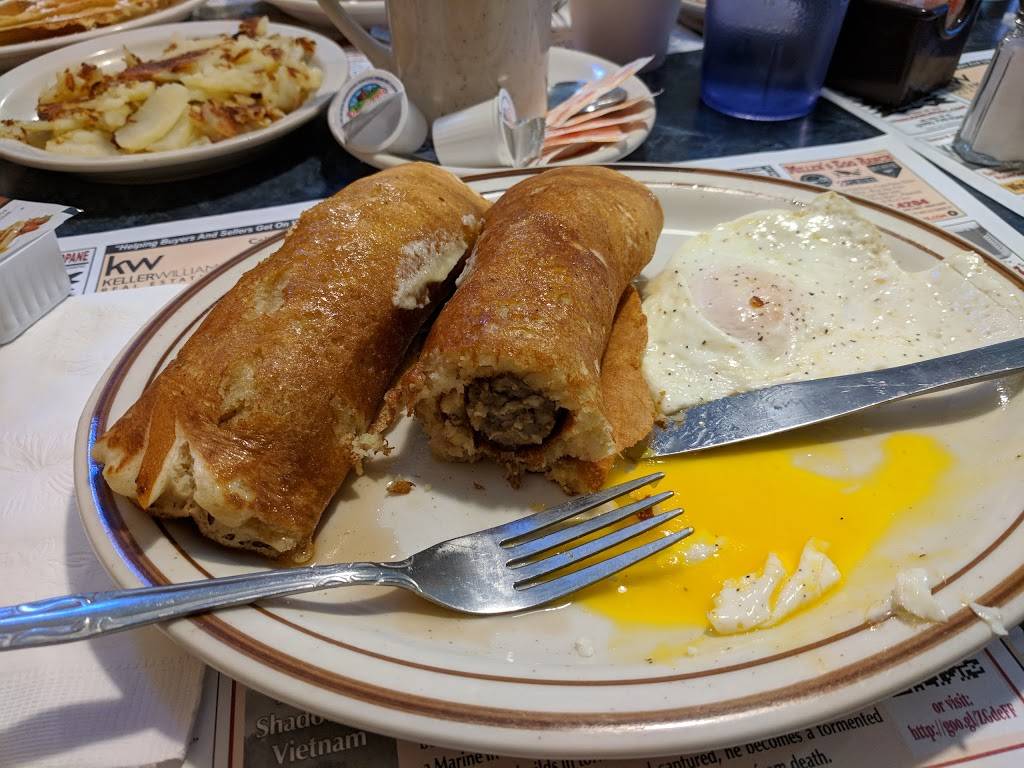 Triplets Family Restaurant | restaurant | 1947 W Main St, Stroudsburg, PA 18360, USA | 5704216566 OR +1 570-421-6566