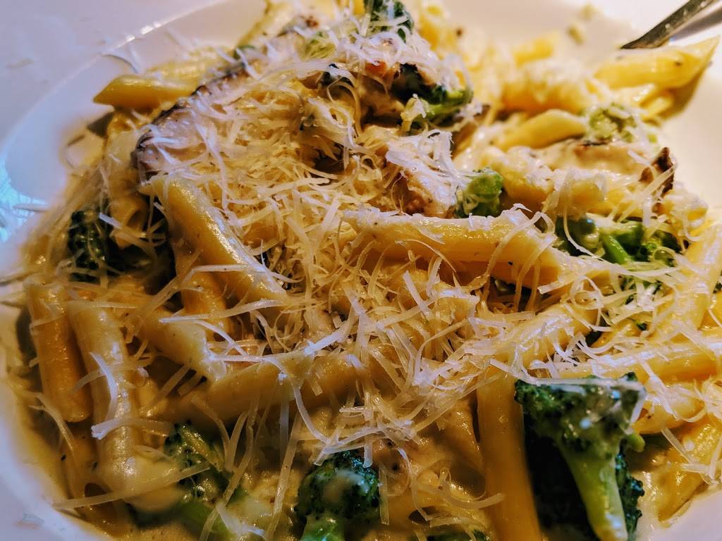 Papa Vinos Italian Kitchen | restaurant | 1332 Hilltop Rd, St Joseph, MI 49085, USA | 2699839900 OR +1 269-983-9900