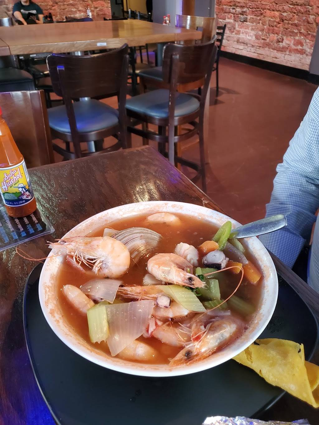 Mariscos La Reina | restaurant | 184 W 3rd St, Pomona, CA 91766, USA | 9096714022 OR +1 909-671-4022