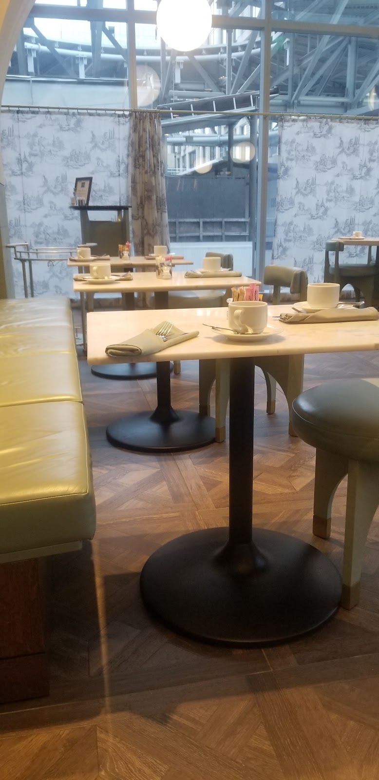 Hull & Oak | restaurant | 1070 Dallas St, Houston, TX 77002, USA | 7132428555 OR +1 713-242-8555