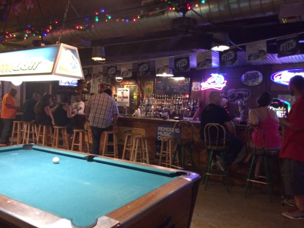 Jacks Pub Seawall | restaurant | 3802 Cove View Blvd, Galveston, TX 77554, USA | 4094974372 OR +1 409-497-4372