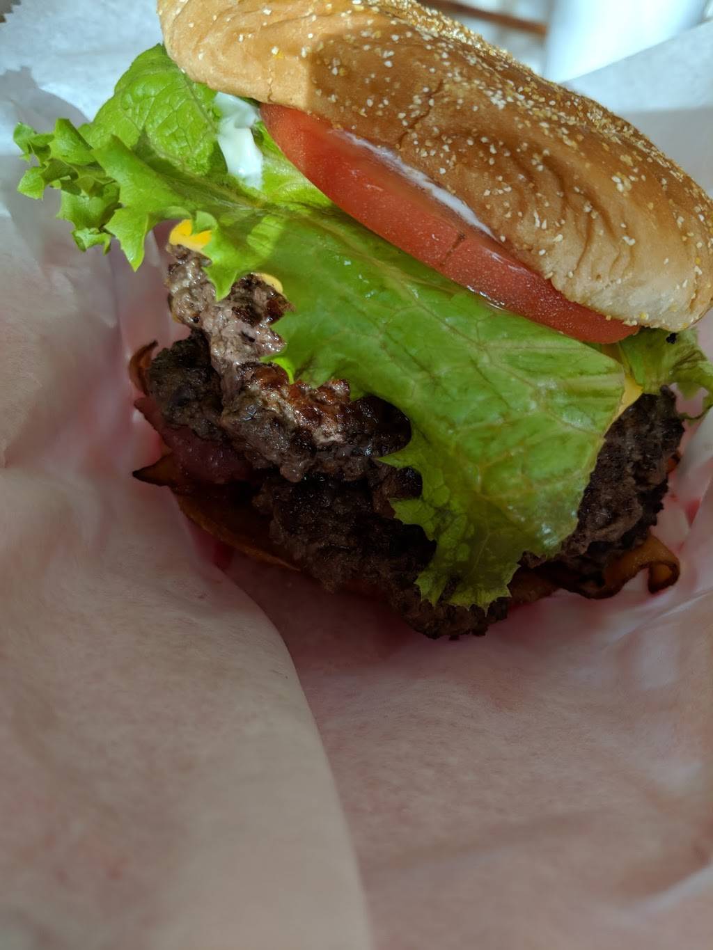 Christophers Corner | restaurant | 326 S 1st St, Pacific, MO 63069, USA | 6362577700 OR +1 636-257-7700