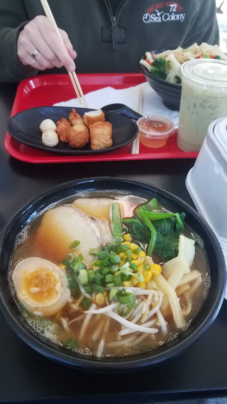 Oishii Bowl | restaurant | 401 College Ave, Ithaca, NY 14850, USA | 6073194119 OR +1 607-319-4119