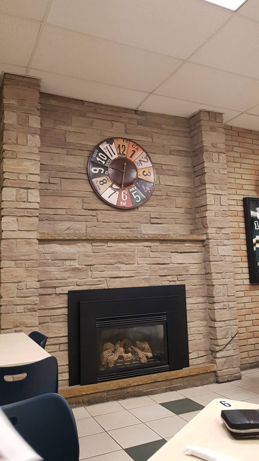 Flying M Restaurant | restaurant | 7340 Colonel Talbot Road, London, ON N6L 1H8, Canada | 5196522310 OR +1 519-652-2310