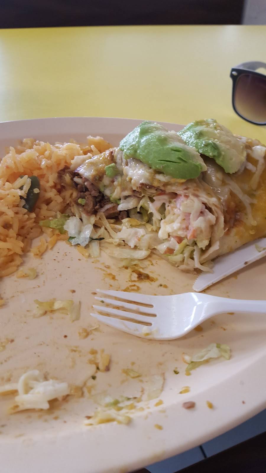 The Famous Taco Burrito | restaurant | 3603 N Western Ave, Chicago, IL 60618, USA | 7735294402 OR +1 773-529-4402