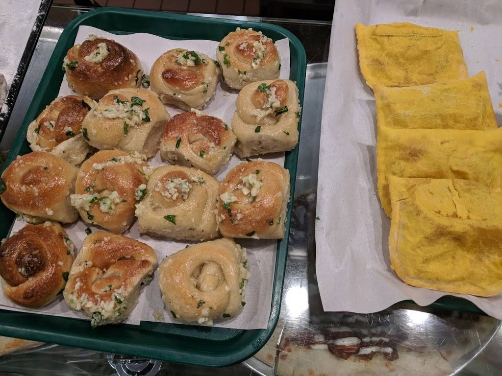 The Italian Market | restaurant | 150th Avenue & 147th Street, Jamaica, NY 11430, USA | 7182448771 OR +1 718-244-8771