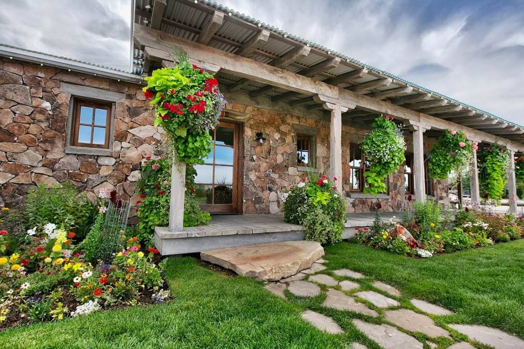 State Road Tavern and Restaurant | restaurant | 268 Spring Dr Suite 201 & 101, Kamas, UT 84036, USA | 4357833530 OR +1 435-783-3530