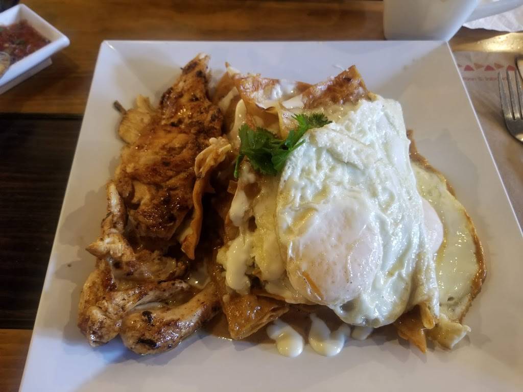 Los Chilaquiles Plaza Real | restaurant | Río Tijuana 3a. Etapa, Rio Tijuana 3ra Etapa, 22226 Tijuana, B.C., Mexico | 016646251713 OR +52 664 625 1713