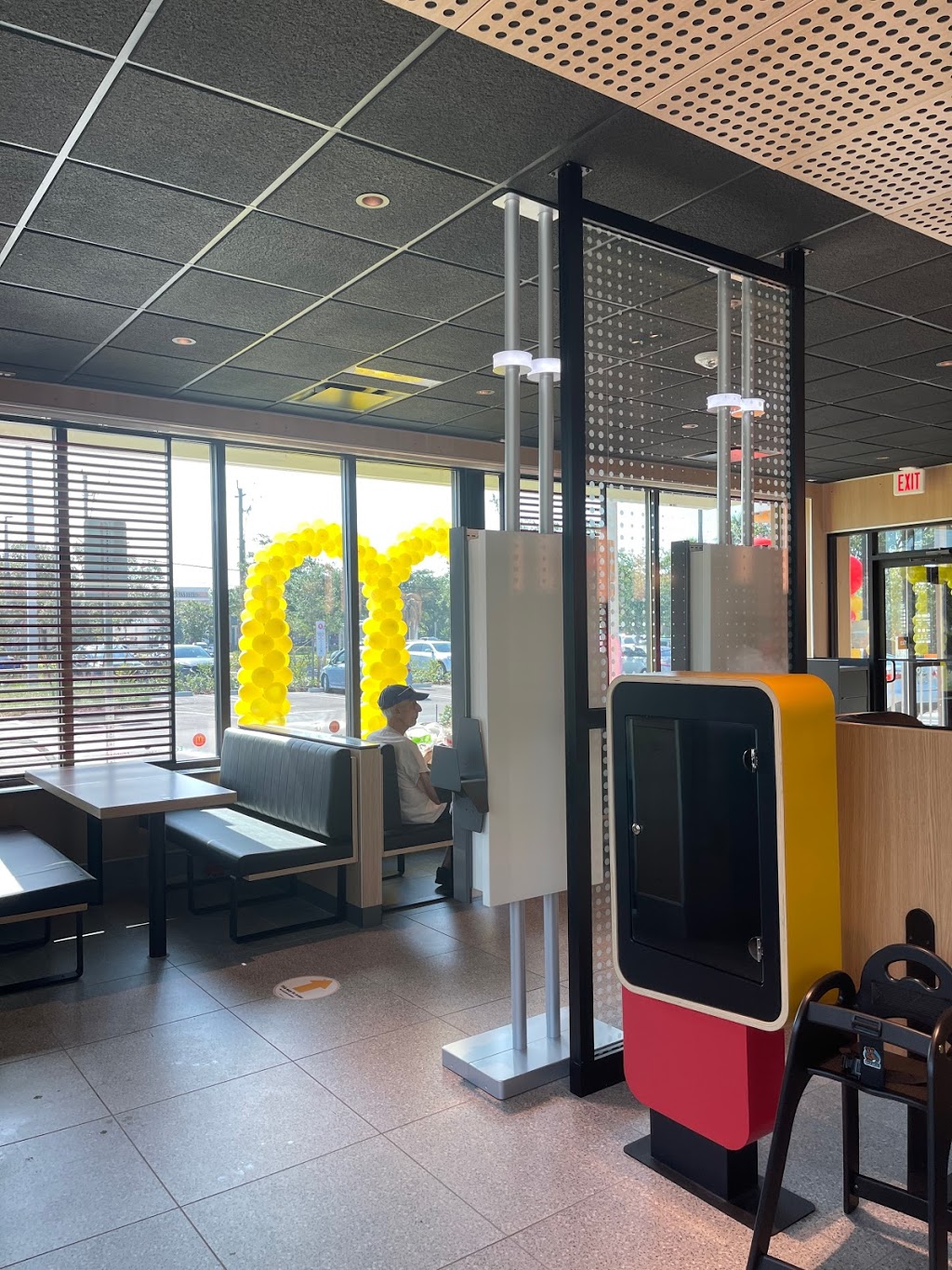 McDonalds - NEW LOCATION (next to Walgreens) NOW OPEN | restaurant | 1701 S Congress Ave, Boynton Beach, FL 33426, USA | 5617323331 OR +1 561-732-3331