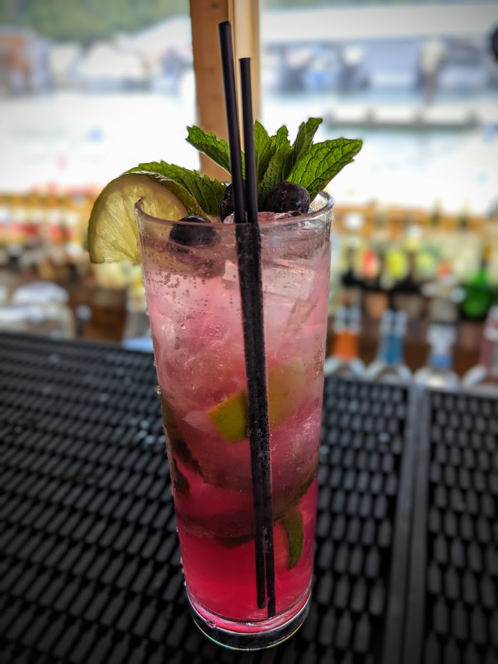 Lake House Bar & Grill | restaurant | 16862 E Boileaus G Dock, Bayview, ID 83803, USA | 2085615199 OR +1 208-561-5199