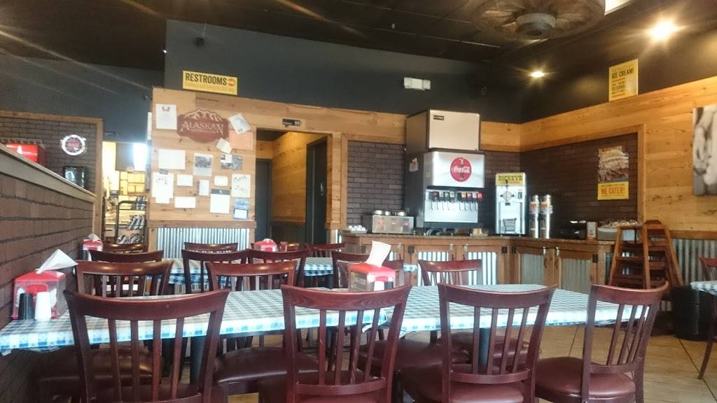Dickeys Barbecue Pit | restaurant | 5104 6th Ave STE 102, Tacoma, WA 98406, USA | 2533011937 OR +1 253-301-1937